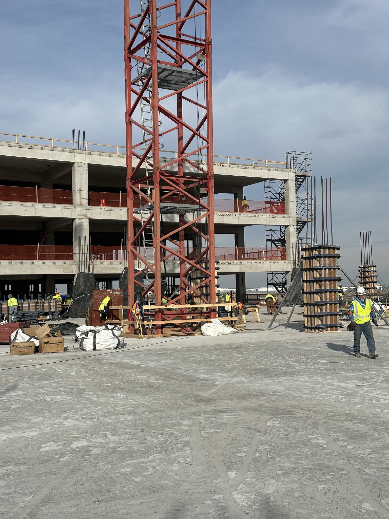 Image for Carpenters Working On O’Hare Terminal Expansion