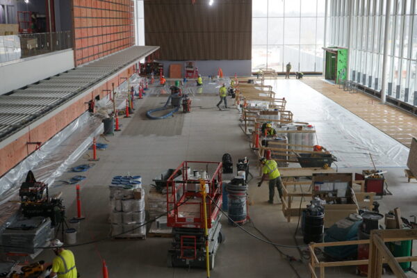 Image for Mid-America Carpenters And Millwrights Build New Des Moines Airport